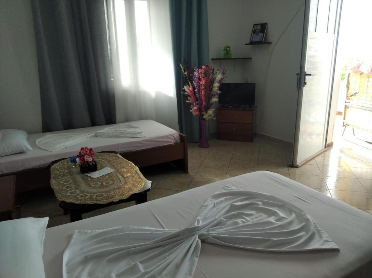 Hako Apartments Sarande Bagian luar foto